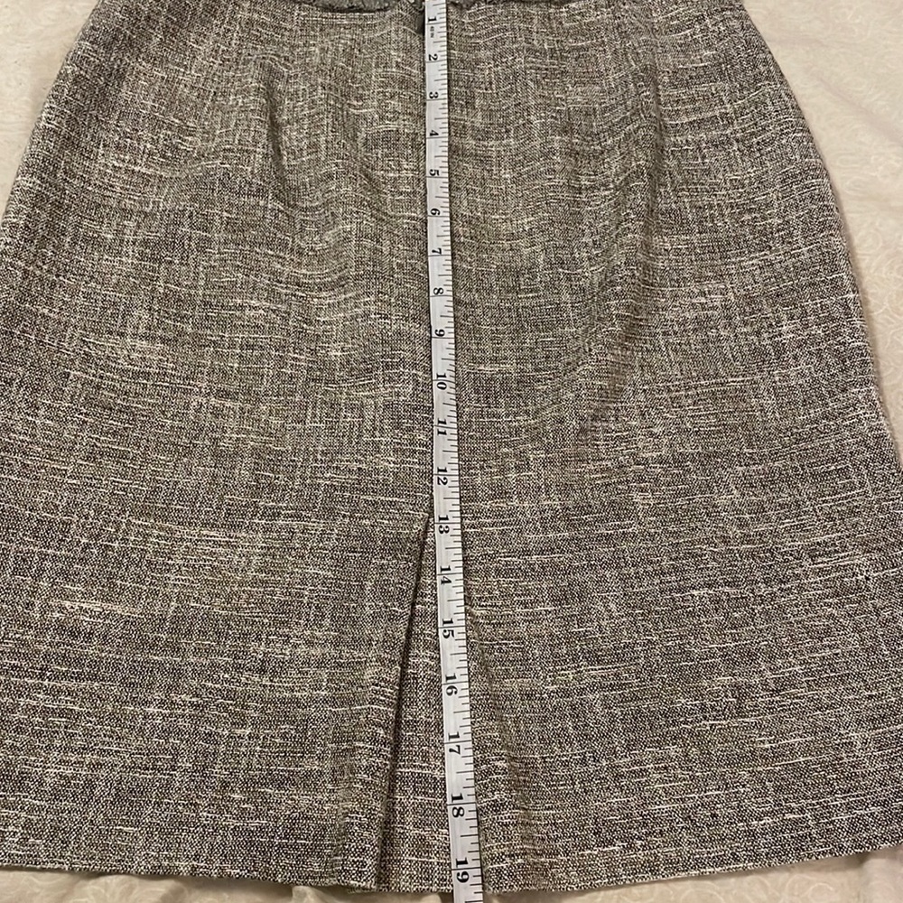 ANN Taylor Fine Italian Fabric Petite Women’s Skirt Size 2P - Picture 10 of 10